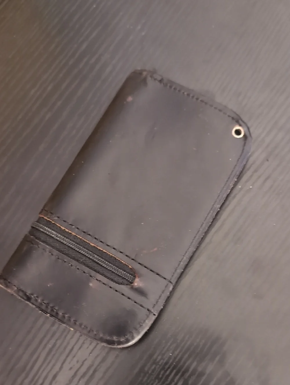 Hard Rock Cafe dark brown leather zip and snap wallet - Picture 6 of 6